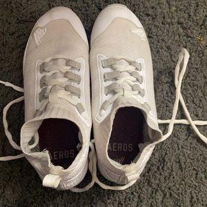 cheer shoes - aeros varsity